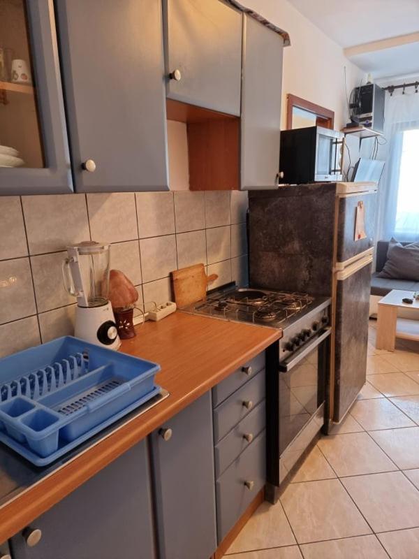 Apartmani Petra Pula Eksteriør billede