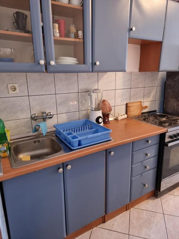 Apartmani Petra Pula Eksteriør billede