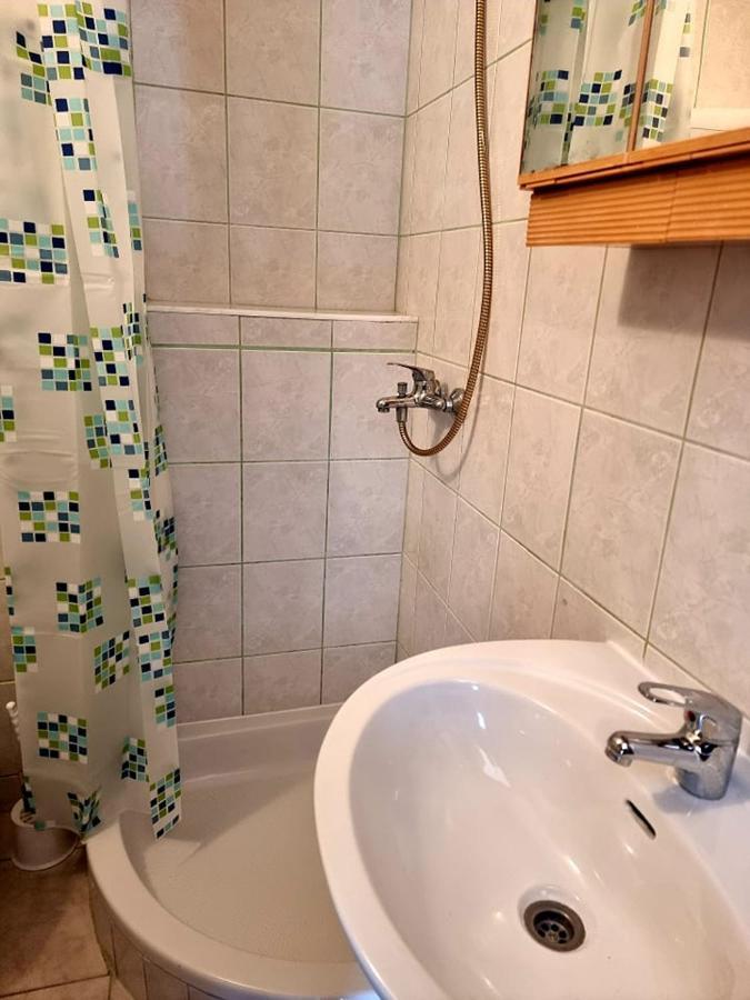 Apartmani Petra Pula Eksteriør billede