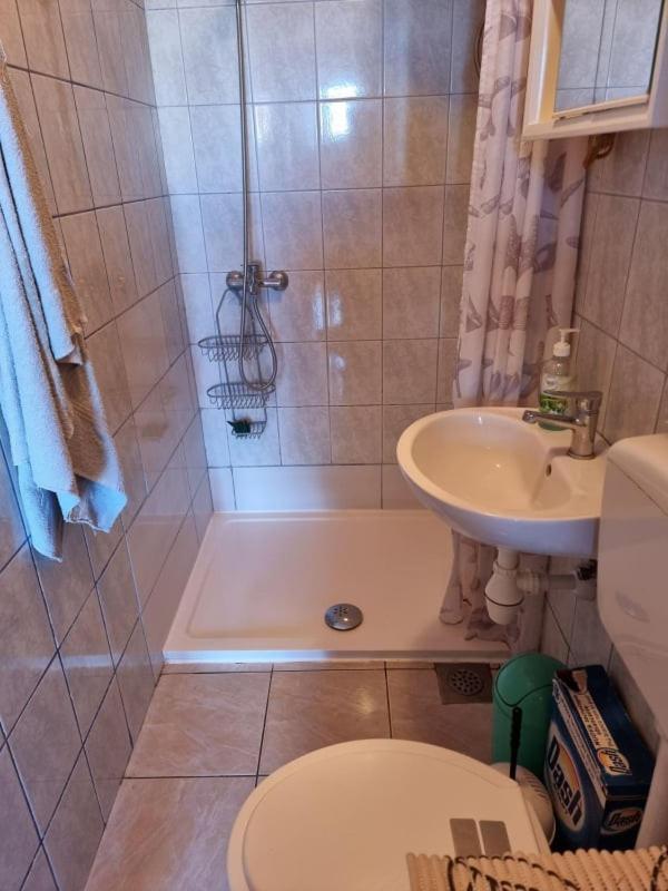 Apartmani Petra Pula Eksteriør billede
